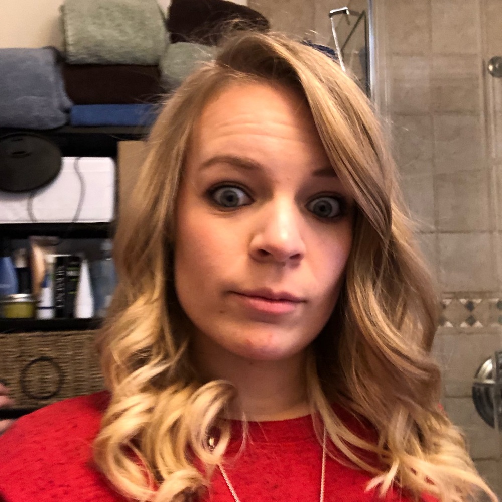 Meet your Posher, Julie